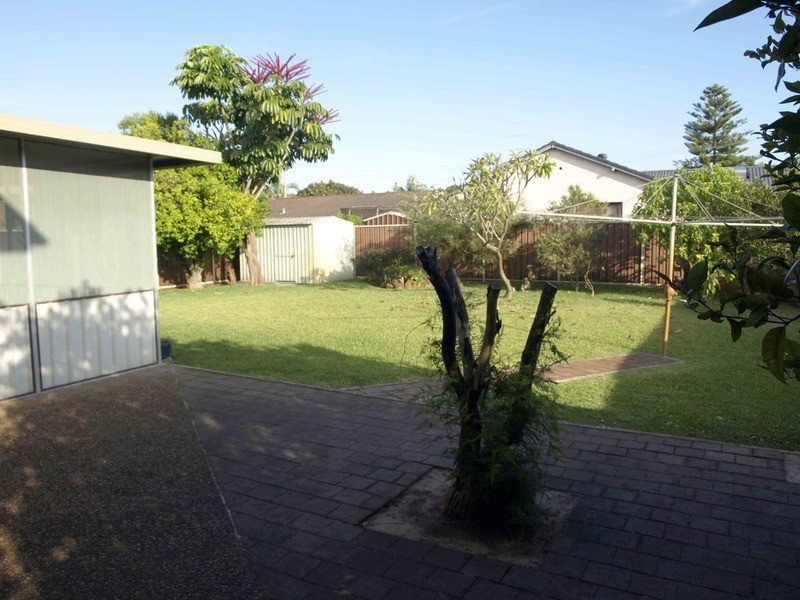 12 Pioneer Road, Umina Beach NSW 2257