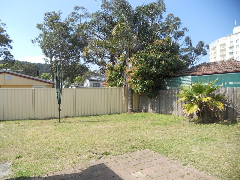 3 Beach  Street, Ettalong Beach NSW 2257
