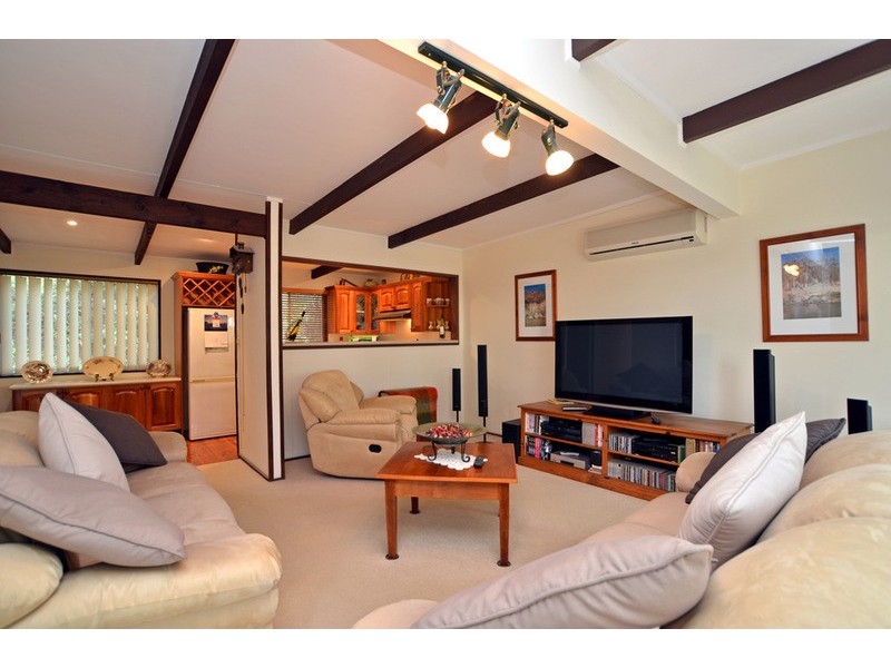 15 Daley Avenue, Daleys Point NSW 2257