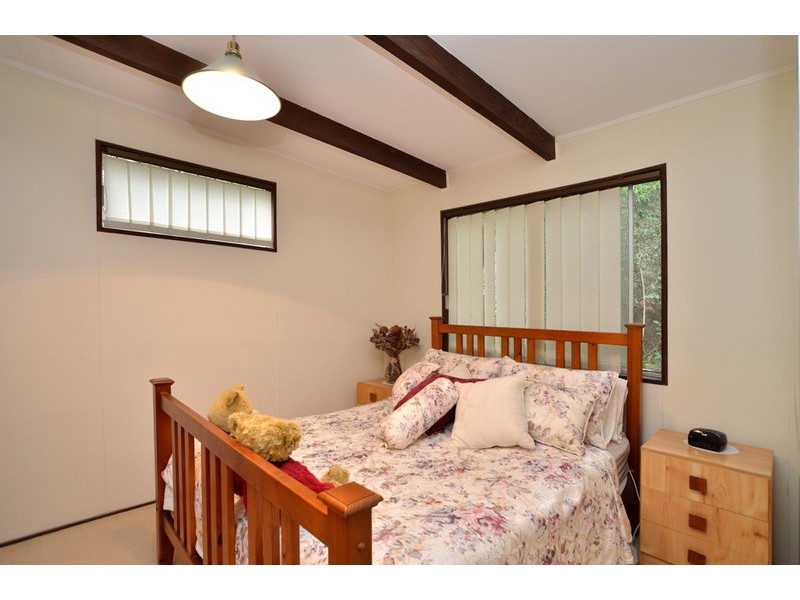 15 Daley Avenue, Daleys Point NSW 2257