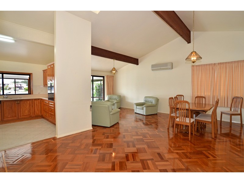 60 Helmsman  Boulevard, St Huberts Island NSW 2257