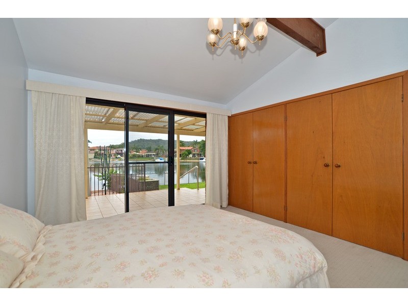 60 Helmsman  Boulevard, St Huberts Island NSW 2257