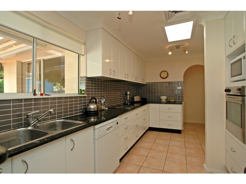 24 Nautilus Crescent, St Huberts Island NSW 2257