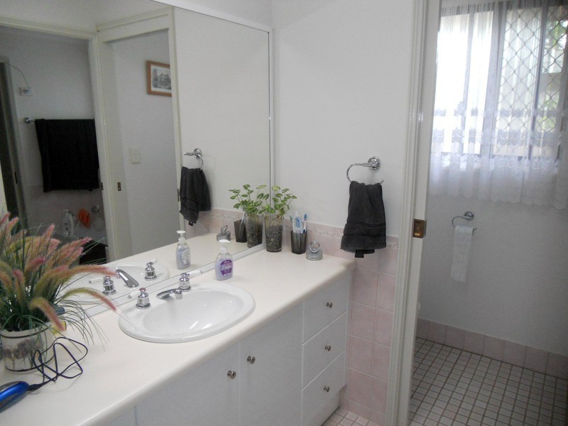 2/7 Honeysuckle Street, Umina Beach NSW 2257