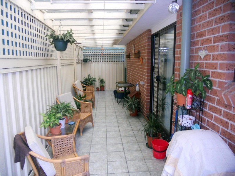 2/7 Honeysuckle Street, Umina Beach NSW 2257