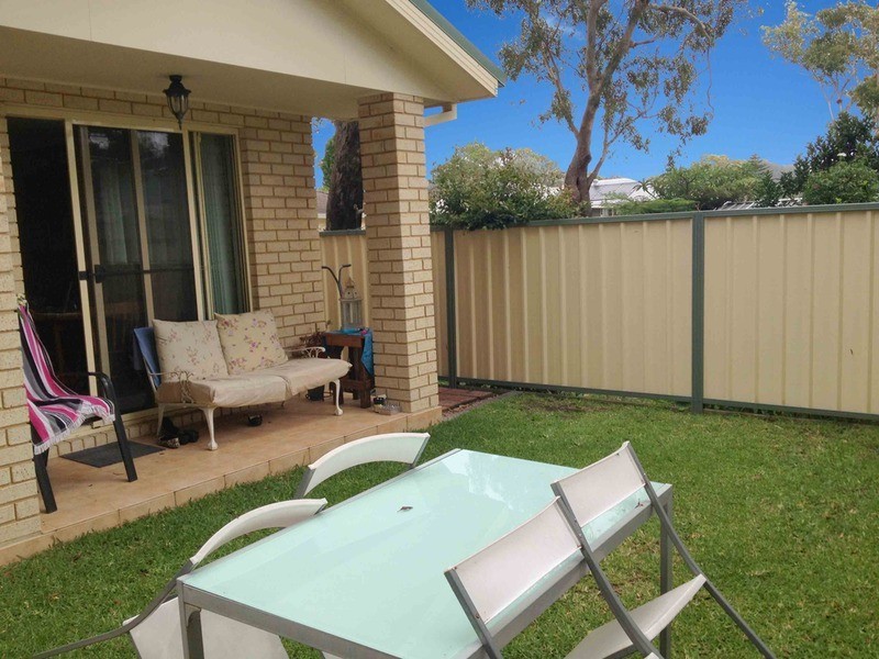 2/3 Winifred Avenue, Umina Beach NSW 2257