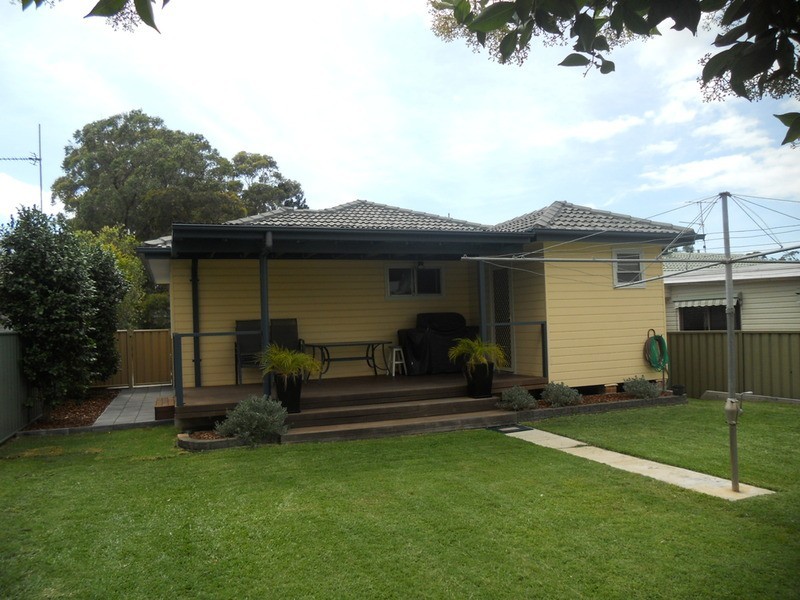 21 Welcome Street, Woy Woy NSW 2256