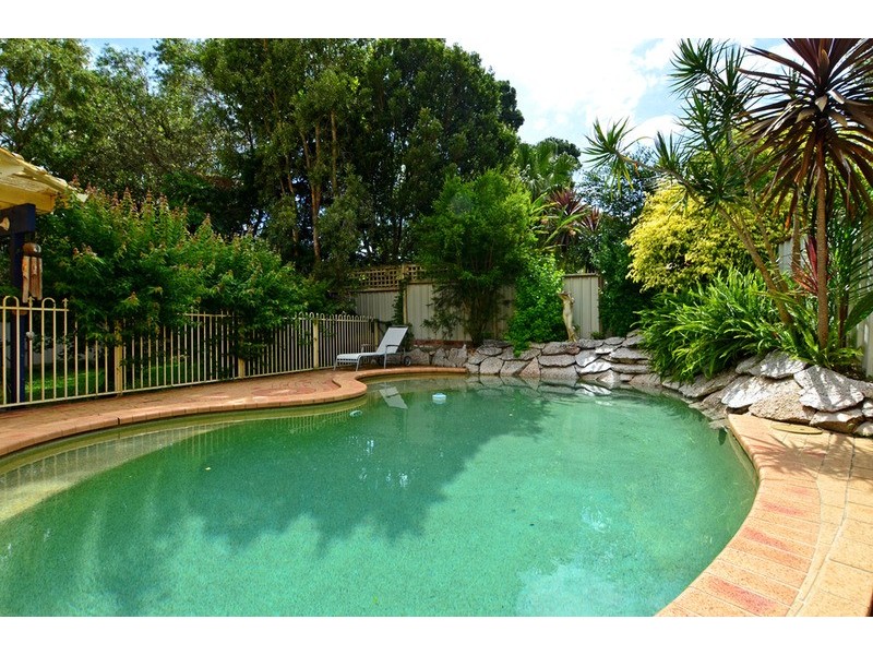 20 Fisher Road, Point Clare NSW 2250