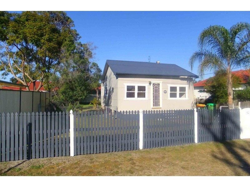 52 Moana Street, Woy Woy NSW 2256