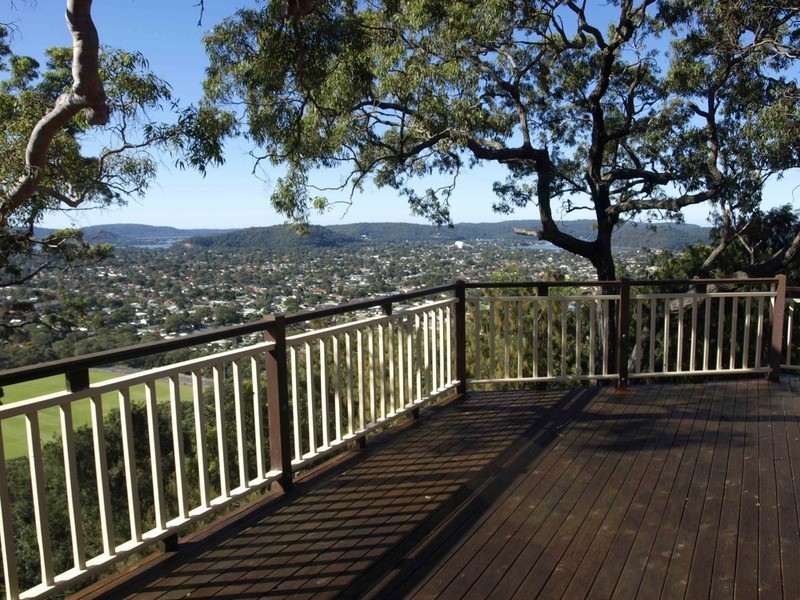 2 Tor Close, Umina Beach NSW 2257