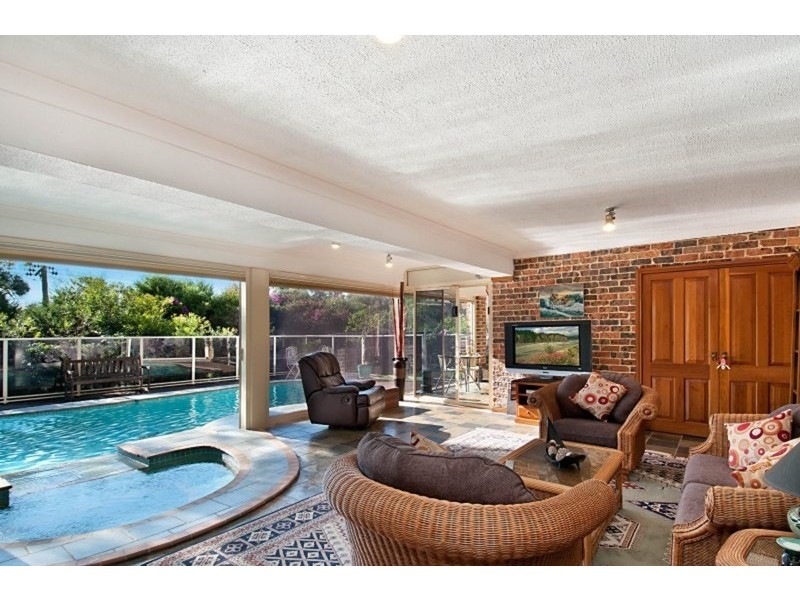 35 Daley Avenue, Daleys Point NSW 2257