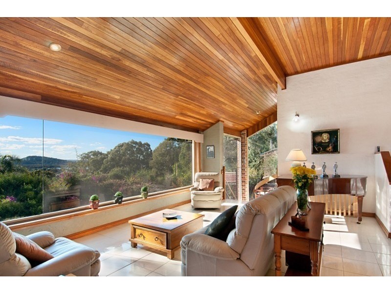 35 Daley Avenue, Daleys Point NSW 2257