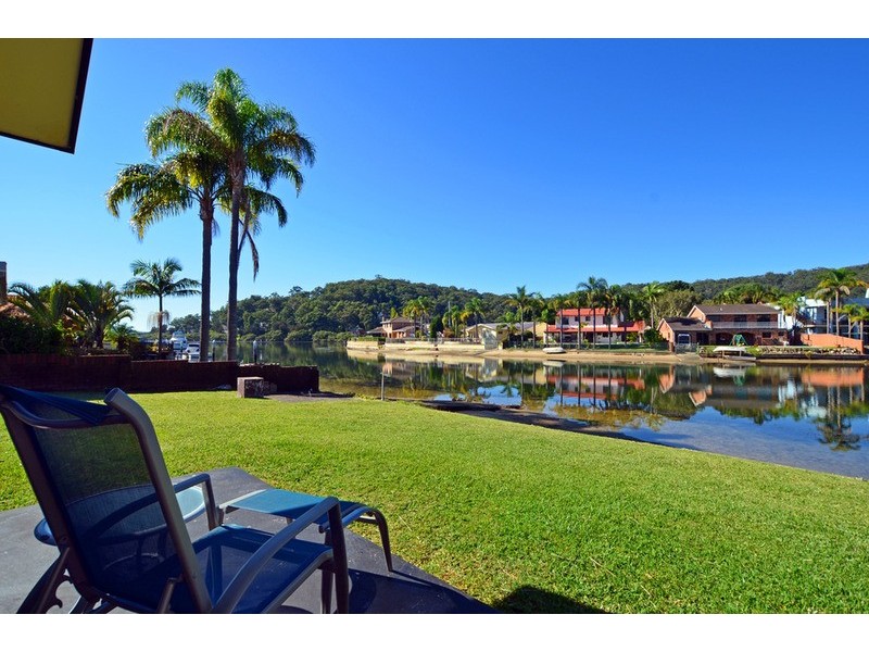 9 Salacia Close, St Huberts Island NSW 2257