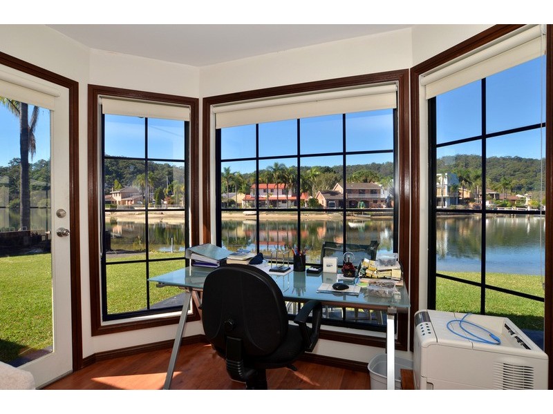 9 Salacia Close, St Huberts Island NSW 2257