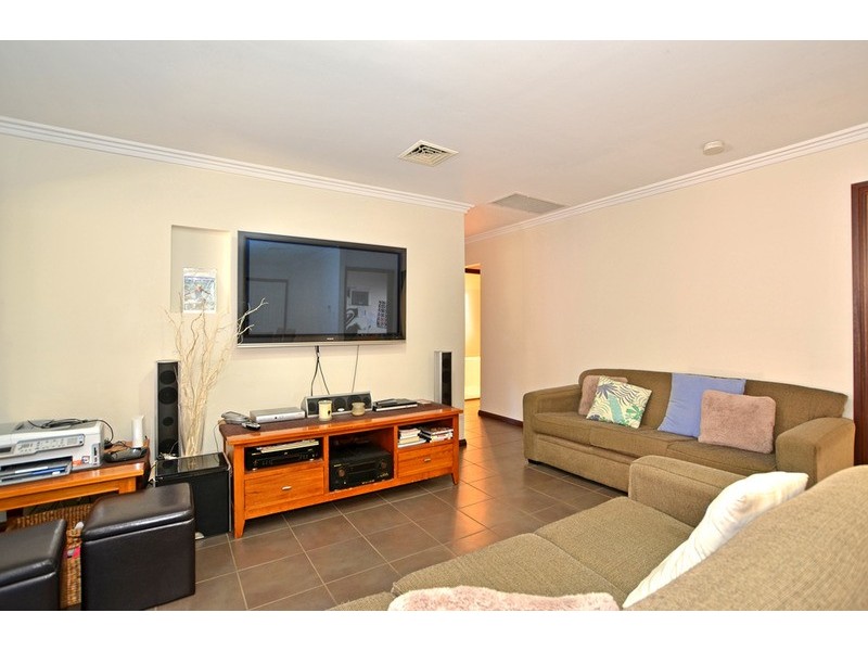 9 Salacia Close, St Huberts Island NSW 2257