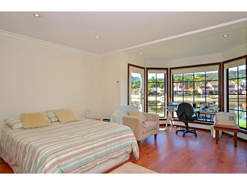 9 Salacia Close, St Huberts Island NSW 2257
