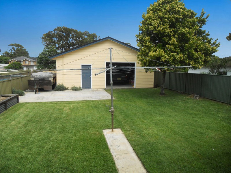 21 Welcome Street, Woy Woy NSW 2256