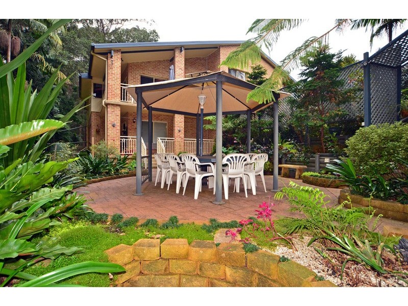 11 Childs Close, Green Point NSW 2251