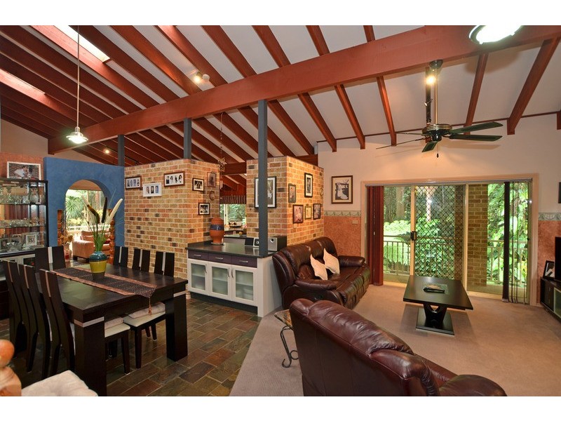 11 Childs Close, Green Point NSW 2251