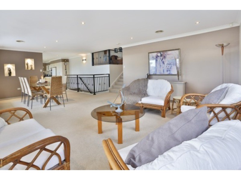 63 Yugari Crescent, Daleys Point NSW 2257