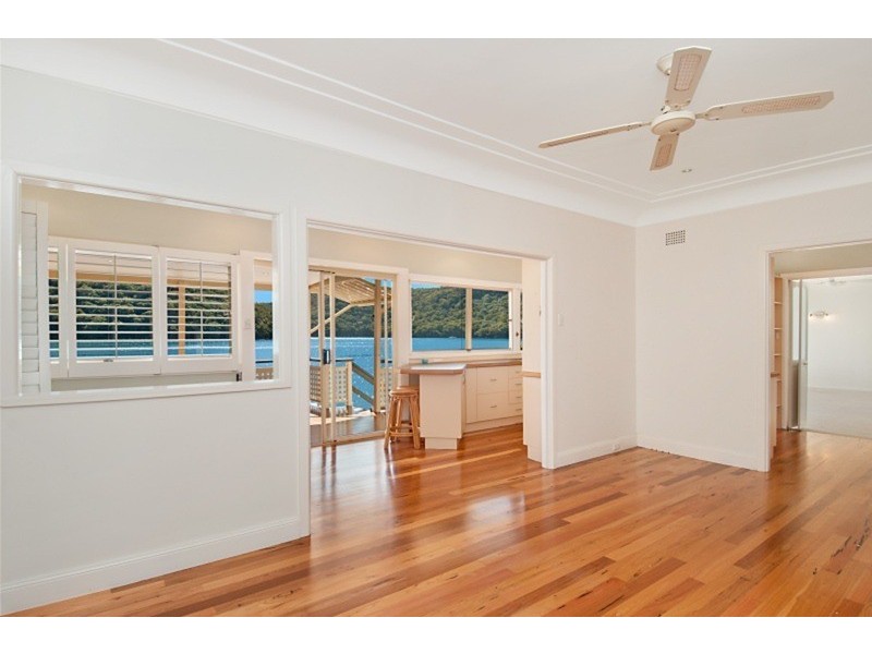 121-123 Taylor  Street, Woy Woy Bay NSW 2256