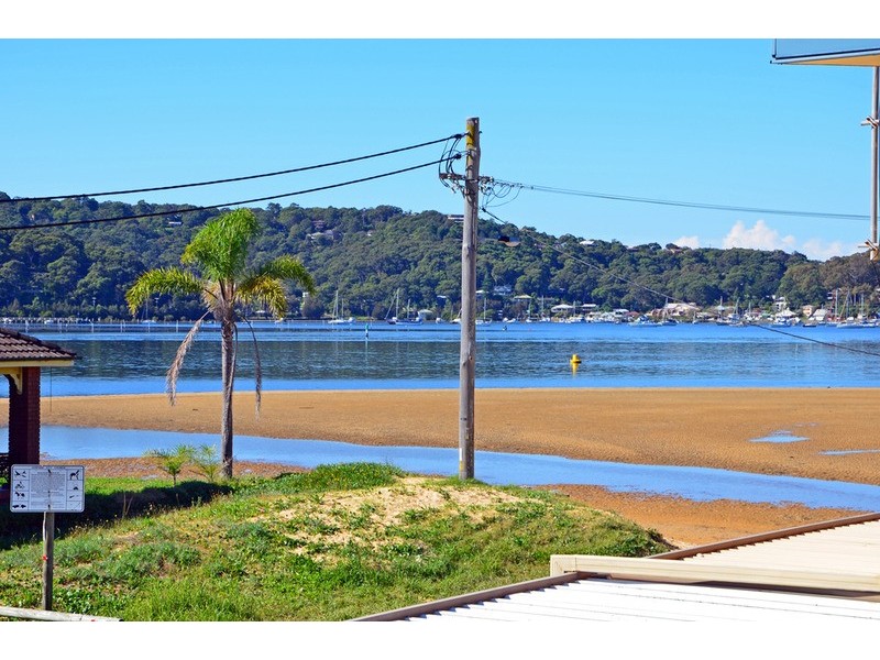 2 Mareela  Road, Booker Bay NSW 2257