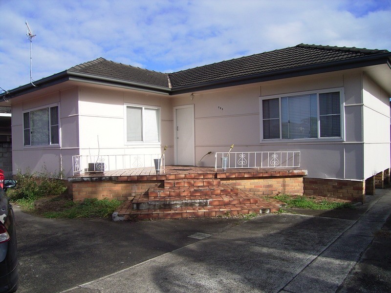 295 Ocean Beach Road, Umina Beach NSW 2257