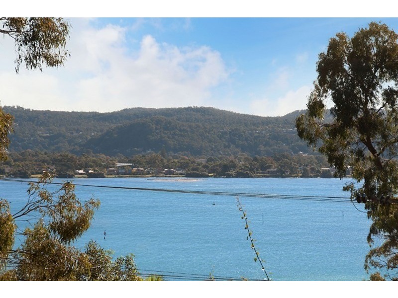 35 Daley Avenue, Daleys Point NSW 2257