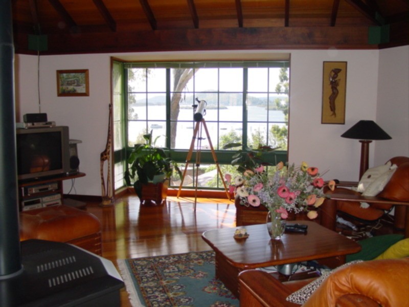 11A Bay View Crescent, Blackwall NSW 2256