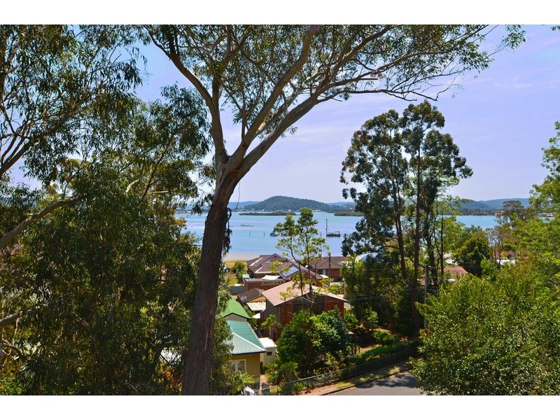 11A Bay View Crescent, Blackwall NSW 2256