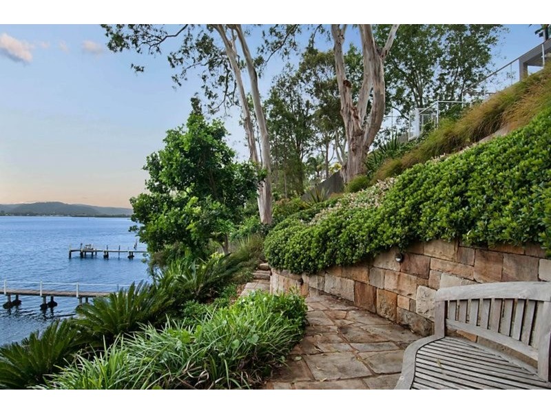 62 Daley  Avenue, Daleys Point NSW 2257