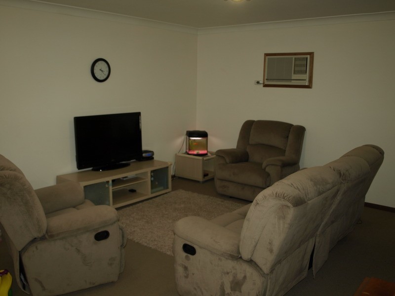 2/5-7 Park  Road, Woy Woy NSW 2256