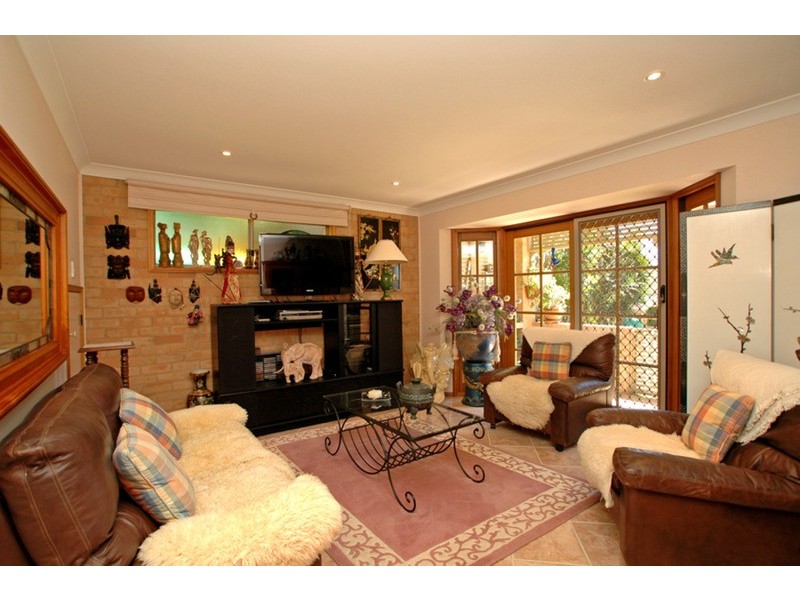 10 Taylor Street, Woy Woy Bay NSW 2256