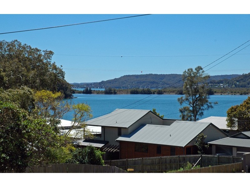 10 Taylor Street, Woy Woy Bay NSW 2256