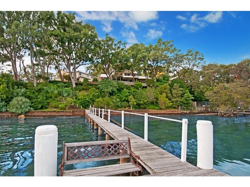 54  Daley Avenue, Daleys Point NSW 2257