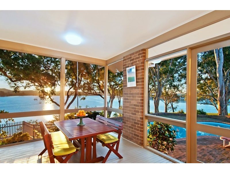 54  Daley Avenue, Daleys Point NSW 2257
