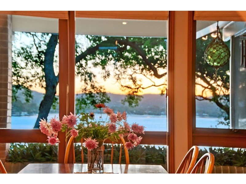 54  Daley Avenue, Daleys Point NSW 2257