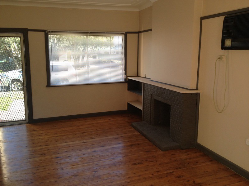 30 Springwood Avenue, Blackwall NSW 2256