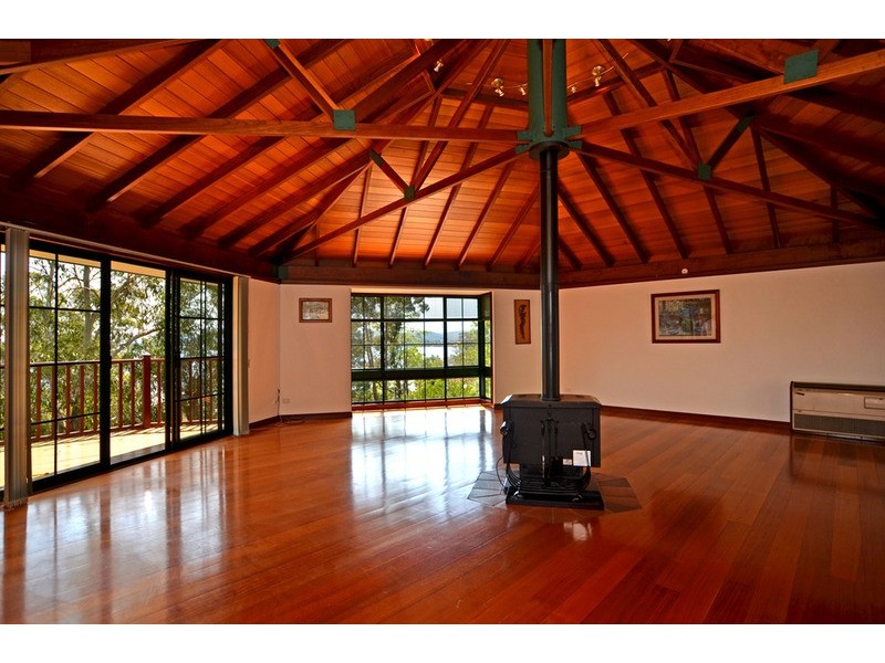 11A Bay View Crescent, Blackwall NSW 2256