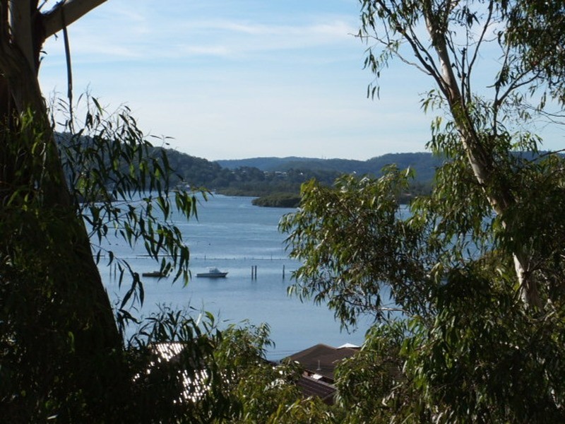 11A Bay View Crescent, Blackwall NSW 2256