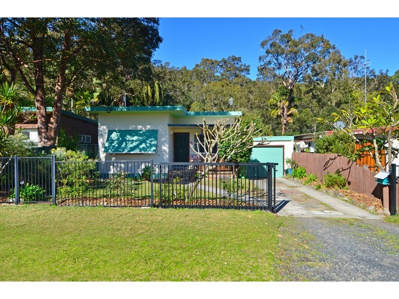 13 Cowper Road, Umina Beach NSW 2257