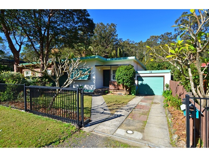 13 Cowper Road, Umina Beach NSW 2257
