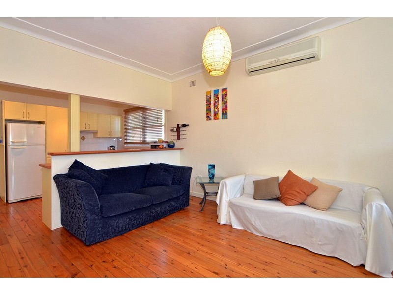 13 Cowper Road, Umina Beach NSW 2257