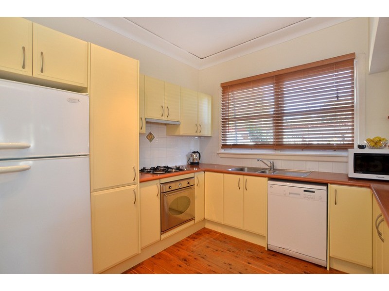 13 Cowper Road, Umina Beach NSW 2257