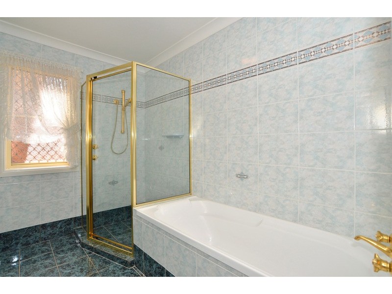 15 helmsman Boulevard, St Huberts Island NSW 2257