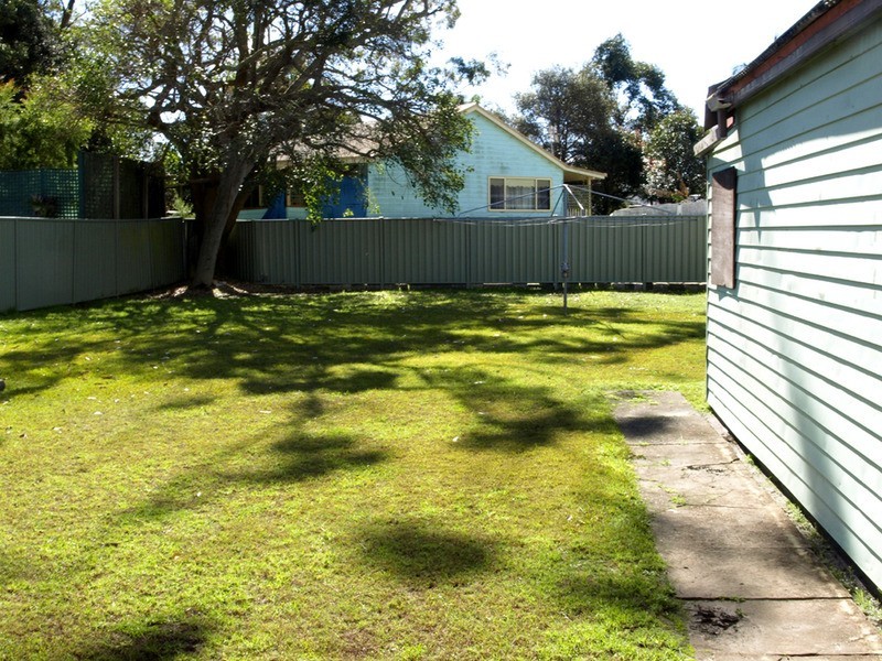 6 Boongala Avenue, Empire Bay NSW 2257