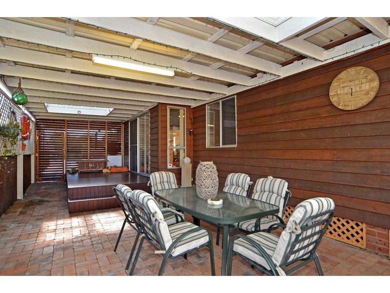 16 Inkerman Avenue, Woy Woy NSW 2256