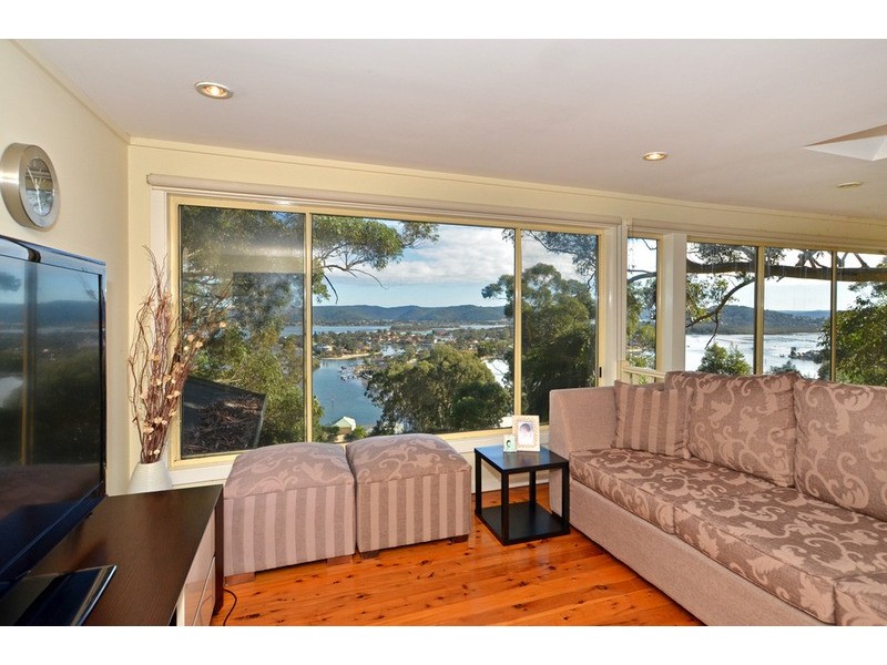 7 Daley Avenue, Daleys Point NSW 2257