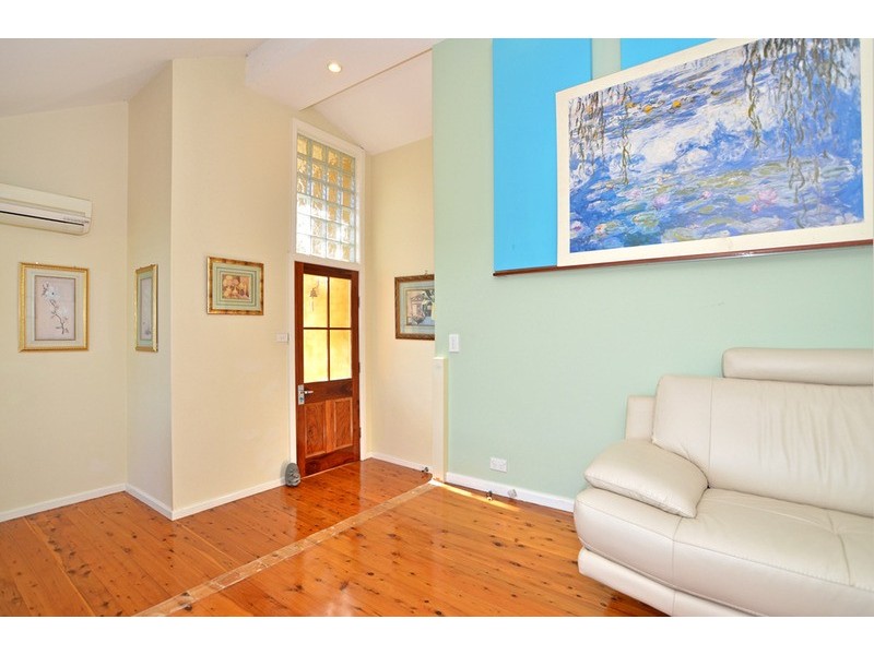 7 Daley Avenue, Daleys Point NSW 2257