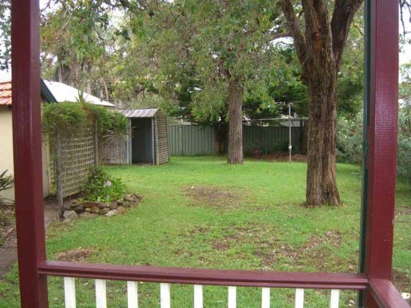 8 Bourke Road, Ettalong Beach NSW 2257